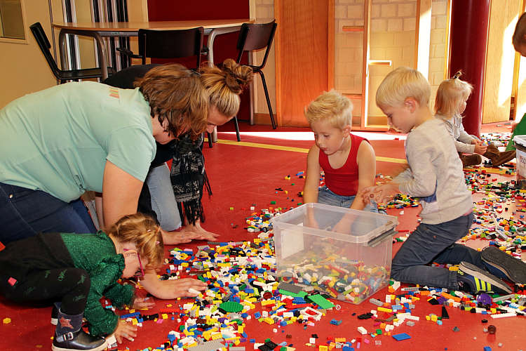LEGO speelmiddag door Speeltuinvereniging Speelvreugd_35